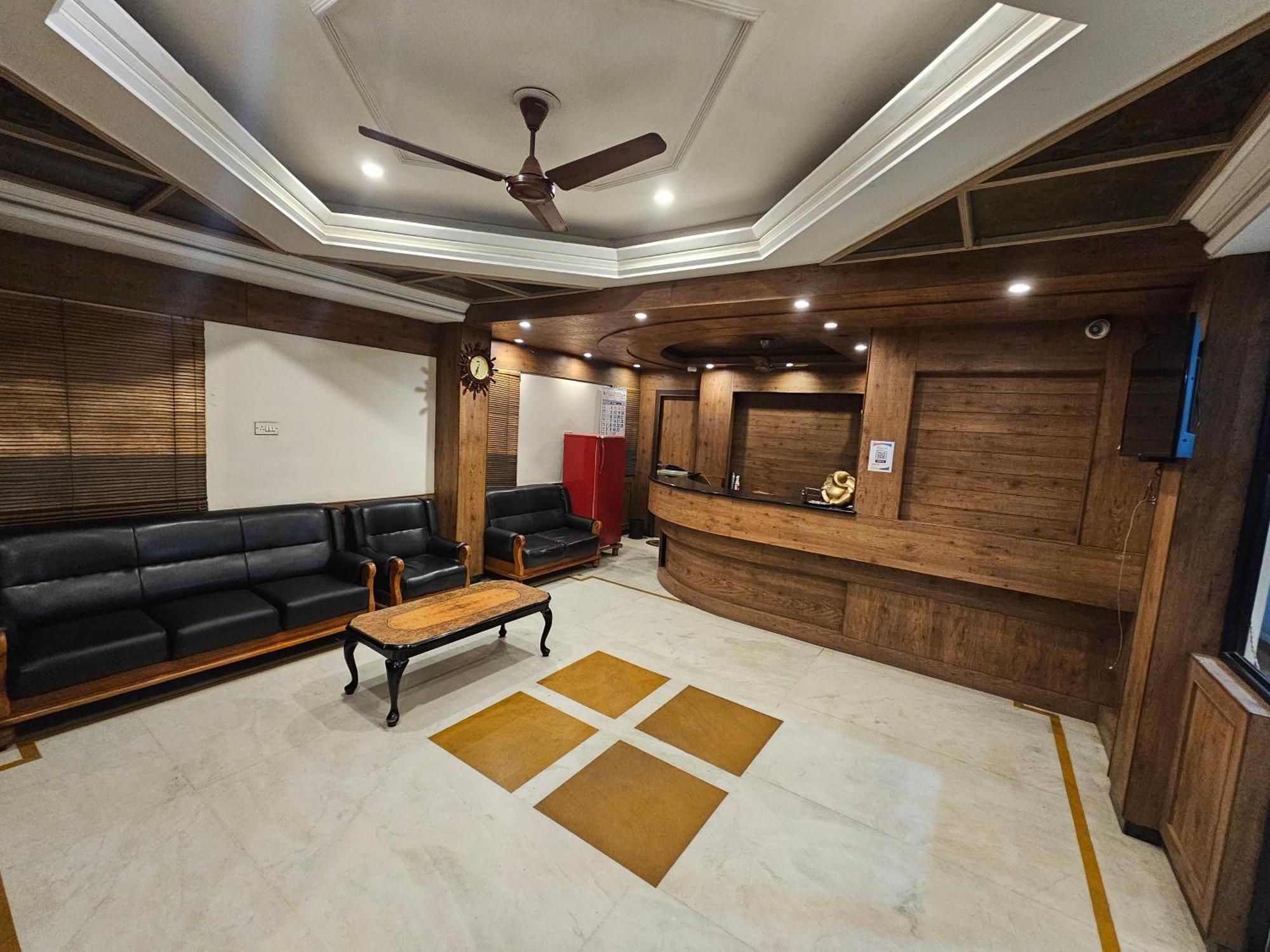 Hotel Merilin Ироду Экстерьер фото